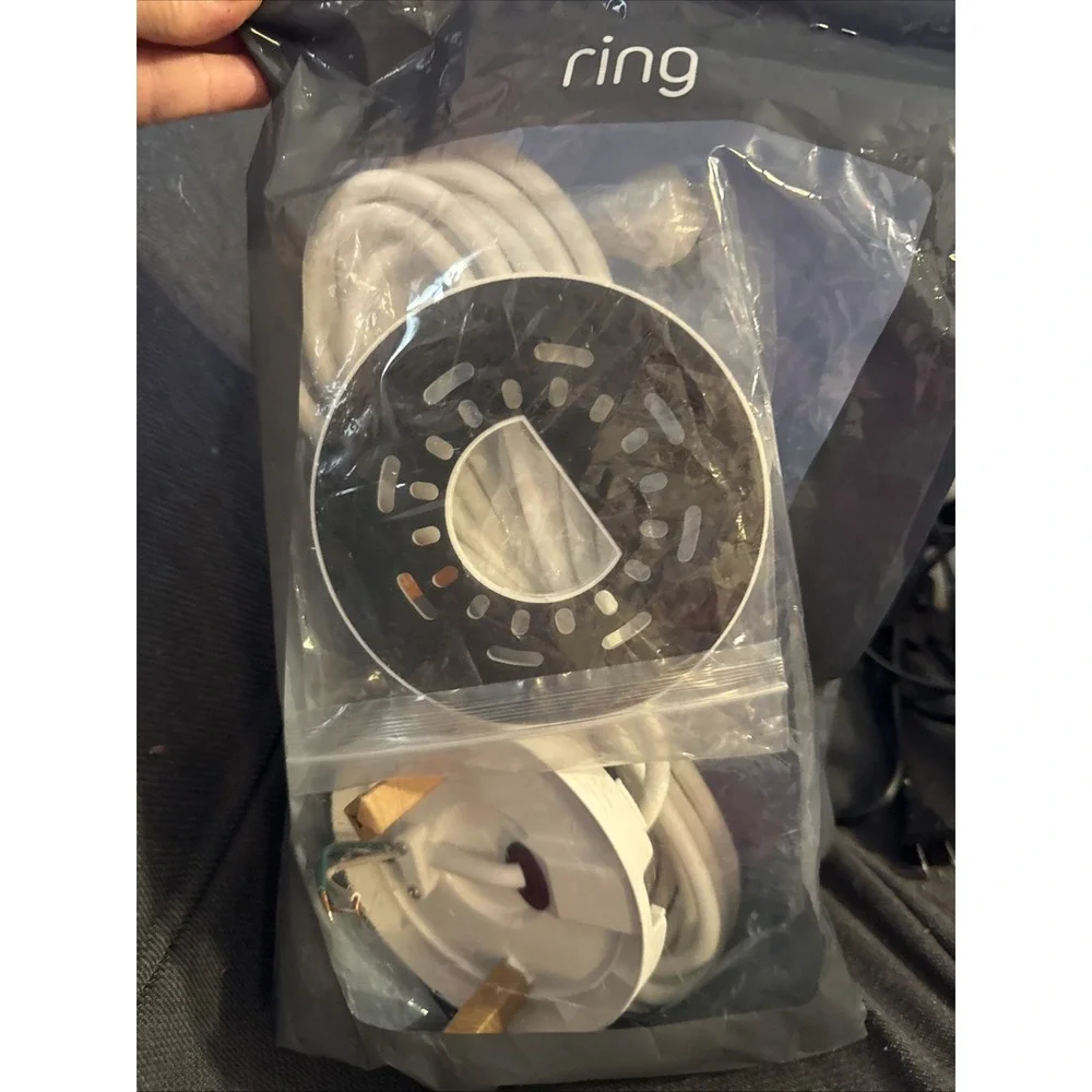 New‎ Ring Plug-In Mount for Floodlight Cams - White US